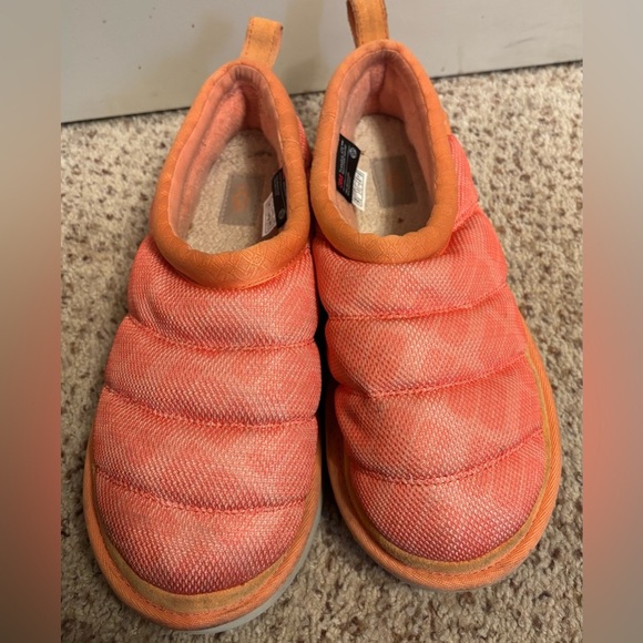 UGG Tasman LTA quilted puffer slippers in orange, 9 - Picture 5 of 10